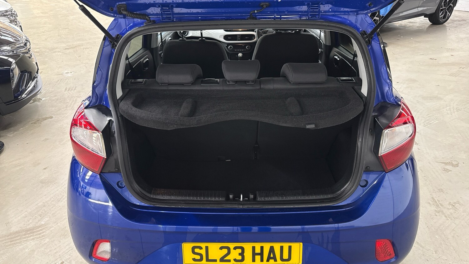 Used Hyundai i10 2023 for sale - 77962180: Photo 4