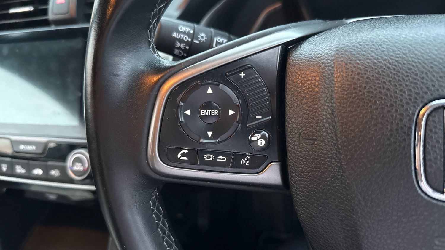 Used Honda Civic 2019 for sale - 76332027: Photo 22