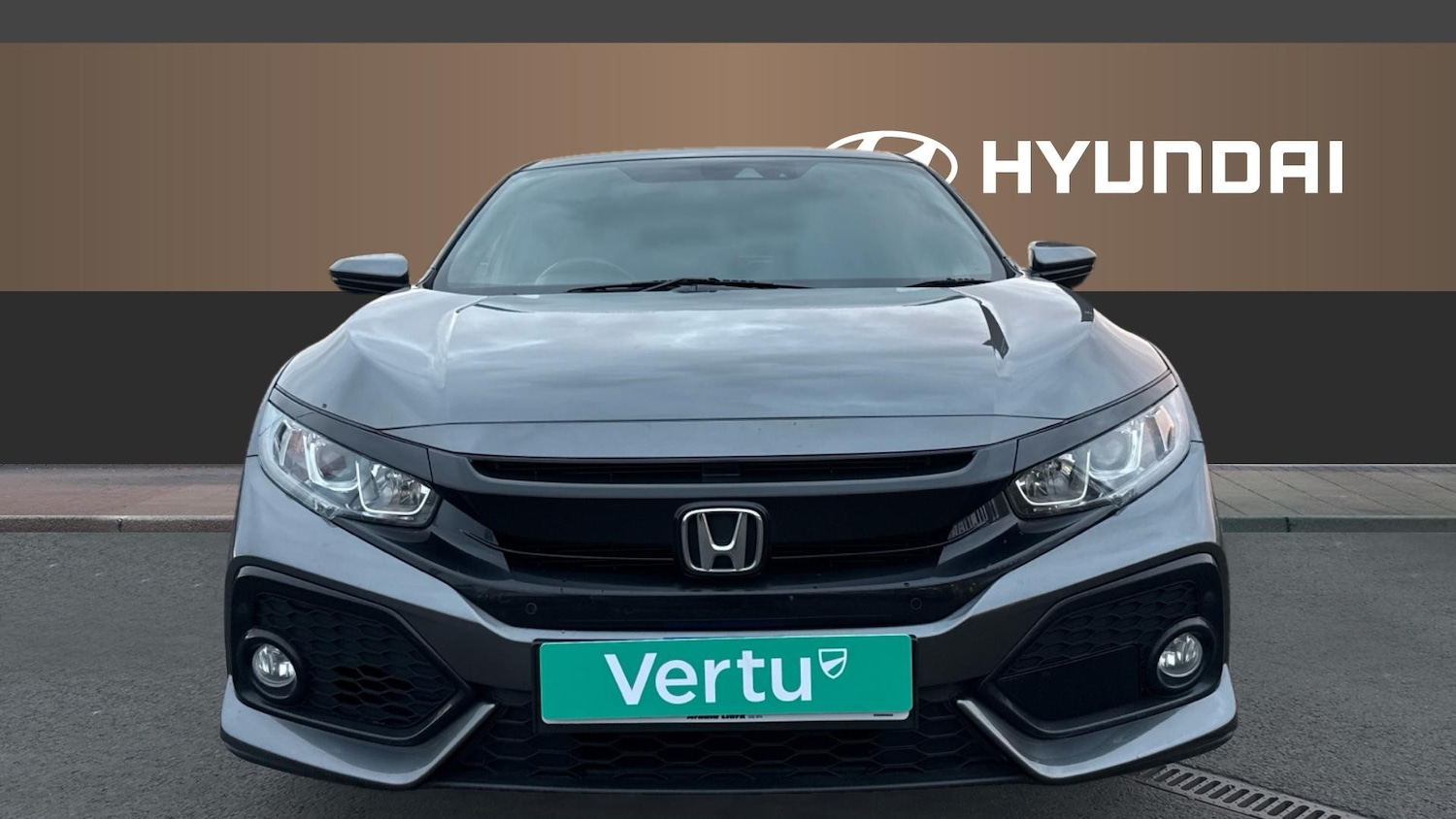 Used Honda Civic 2019 for sale - 76332027: Photo 3