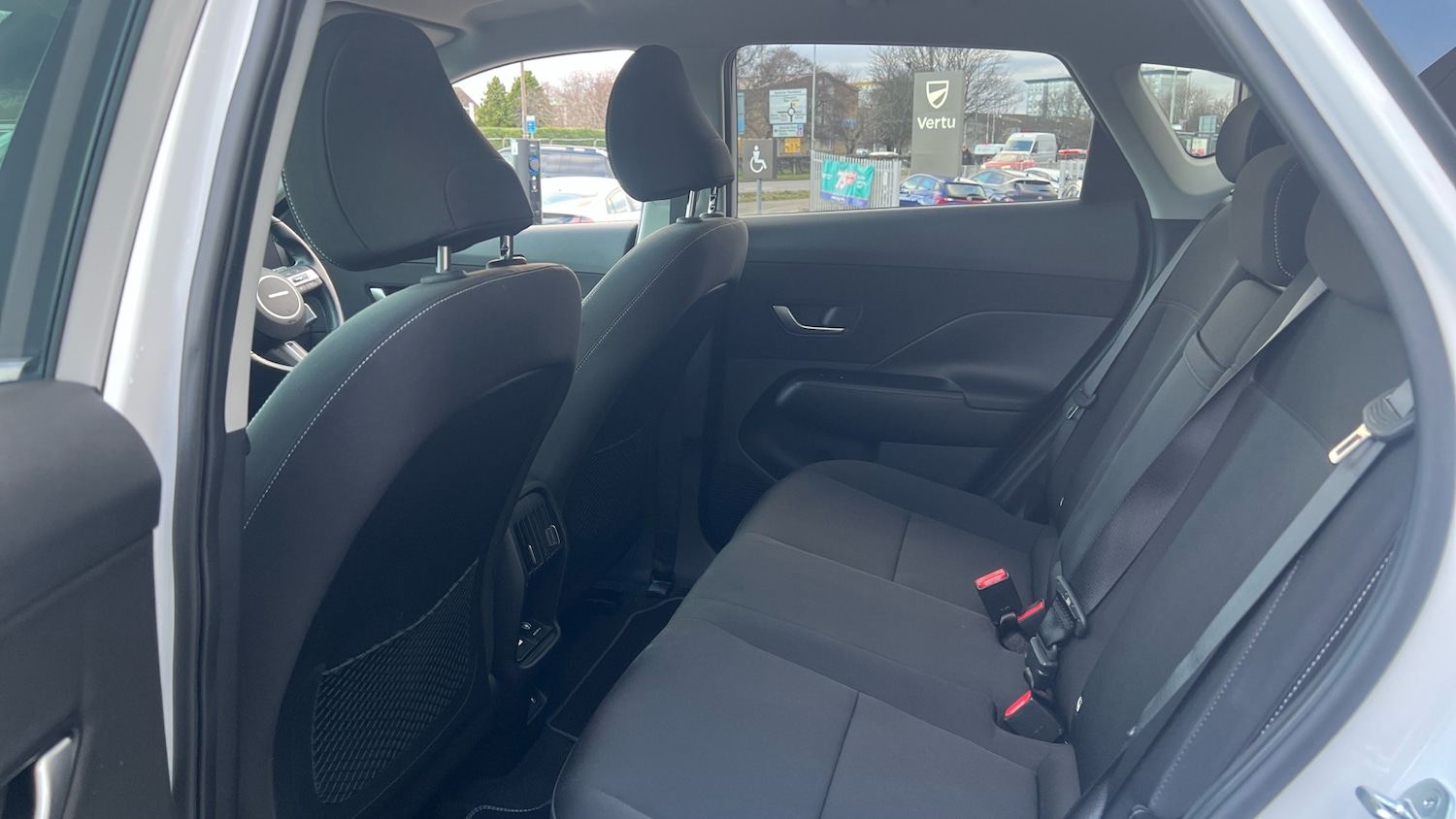 Used Hyundai KONA 2023 for sale - 77729725: Photo 16