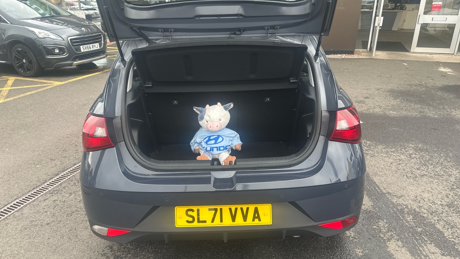 Used Hyundai i20 2021 for sale - 76354918: Photo 4