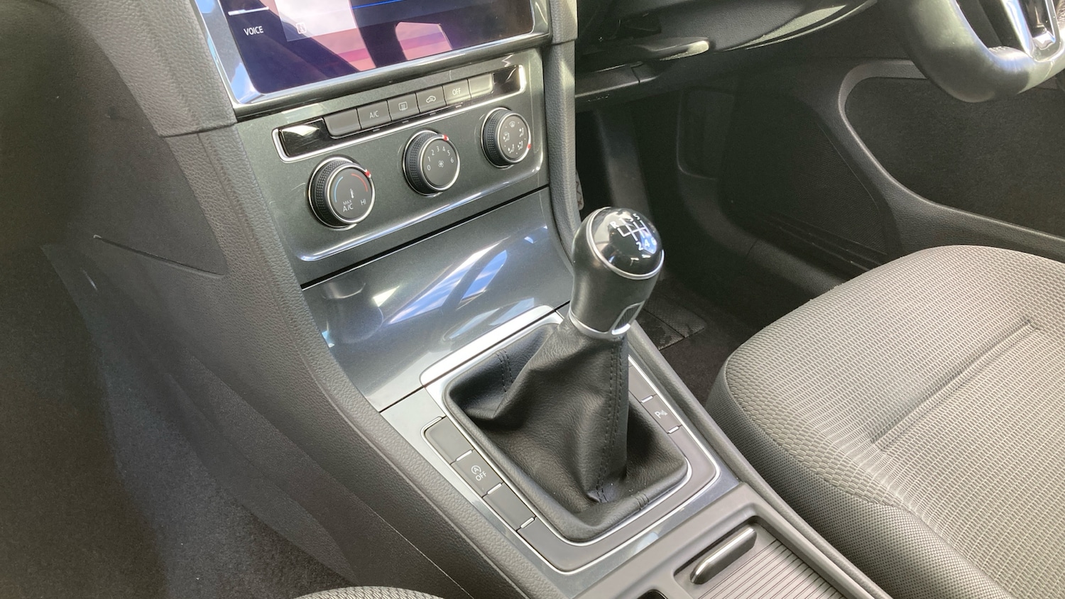 Used Volkswagen Golf 2018 for sale - 76492115: Photo 13