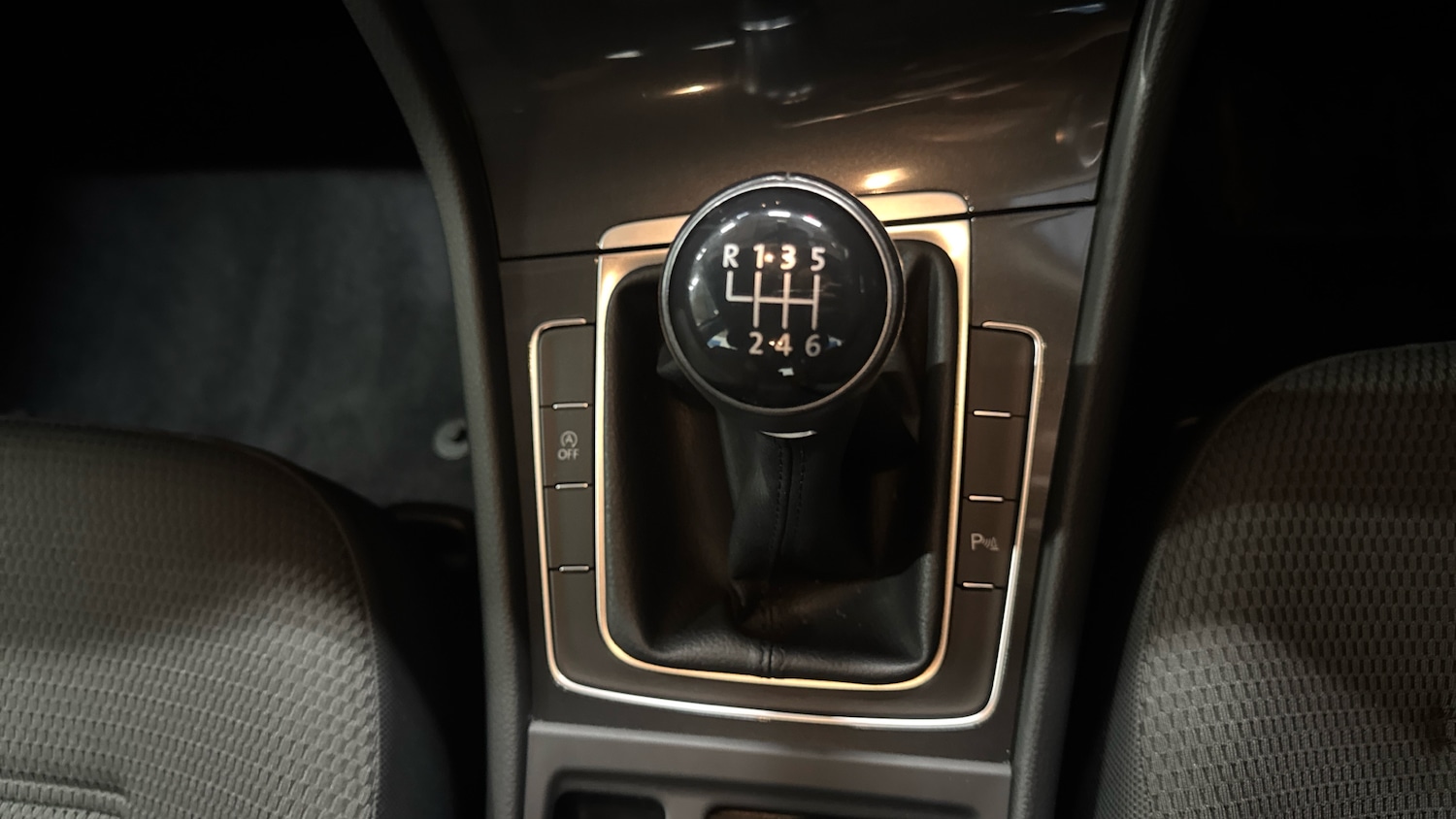 Used Volkswagen Golf 2018 for sale - 76492115: Photo 35