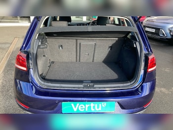 Used Volkswagen Golf 2018 for sale - 76492115: Photo