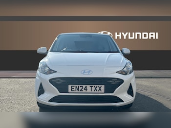 Used Hyundai i10 2024 for sale - 77871933: Photo