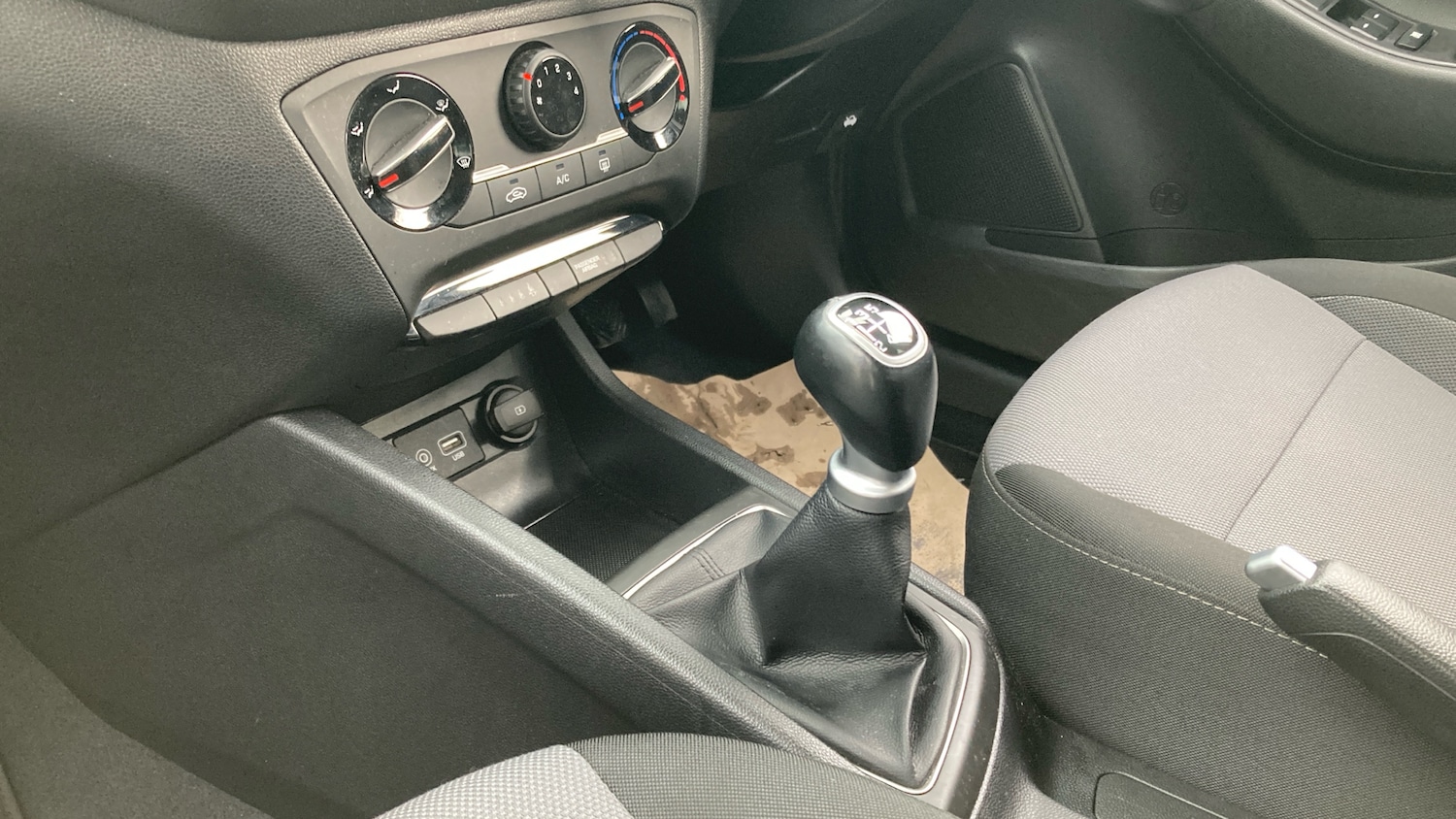 Used Hyundai i20 2019 for sale - 76222124: Photo 13