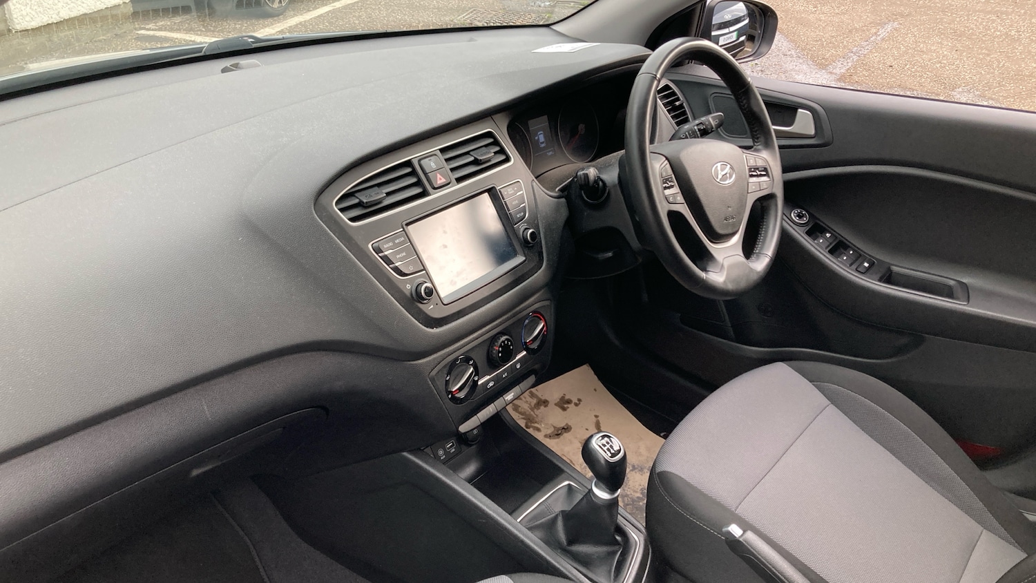 Used Hyundai i20 2019 for sale - 76222124: Photo 9