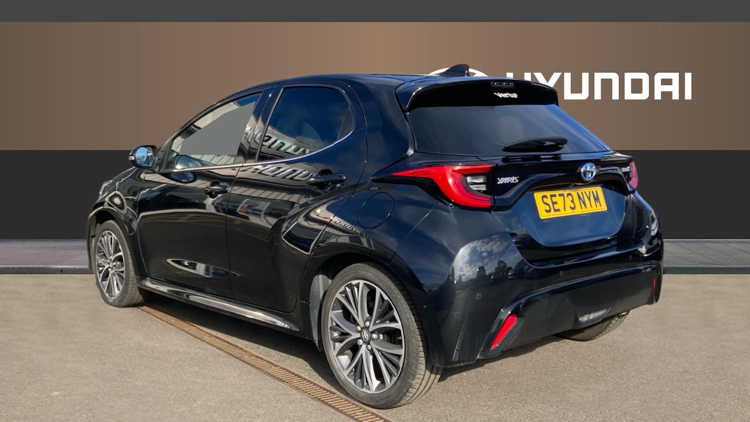 Used Toyota Yaris 2023 for sale - 76265263: Photo 2