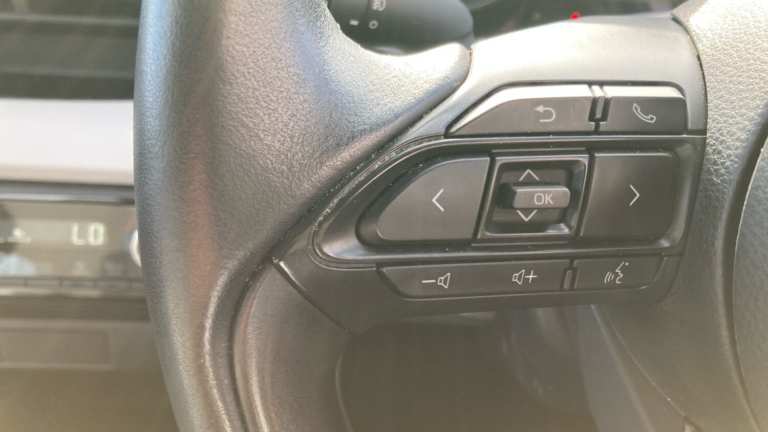 Used Toyota Yaris 2023 for sale - 76265263: Photo 33