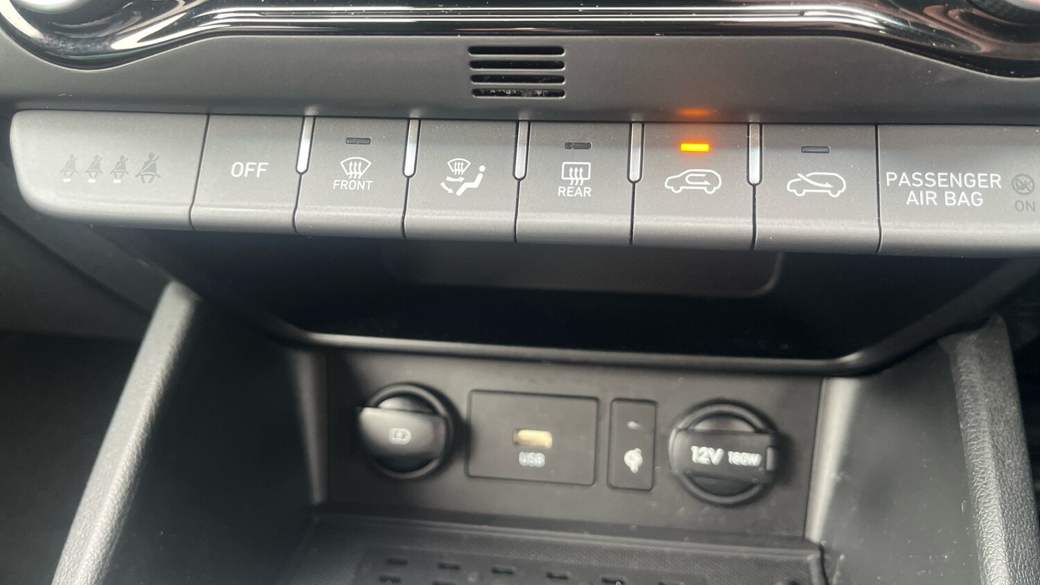 Used Hyundai KONA 2022 for sale - 75999504: Photo 32