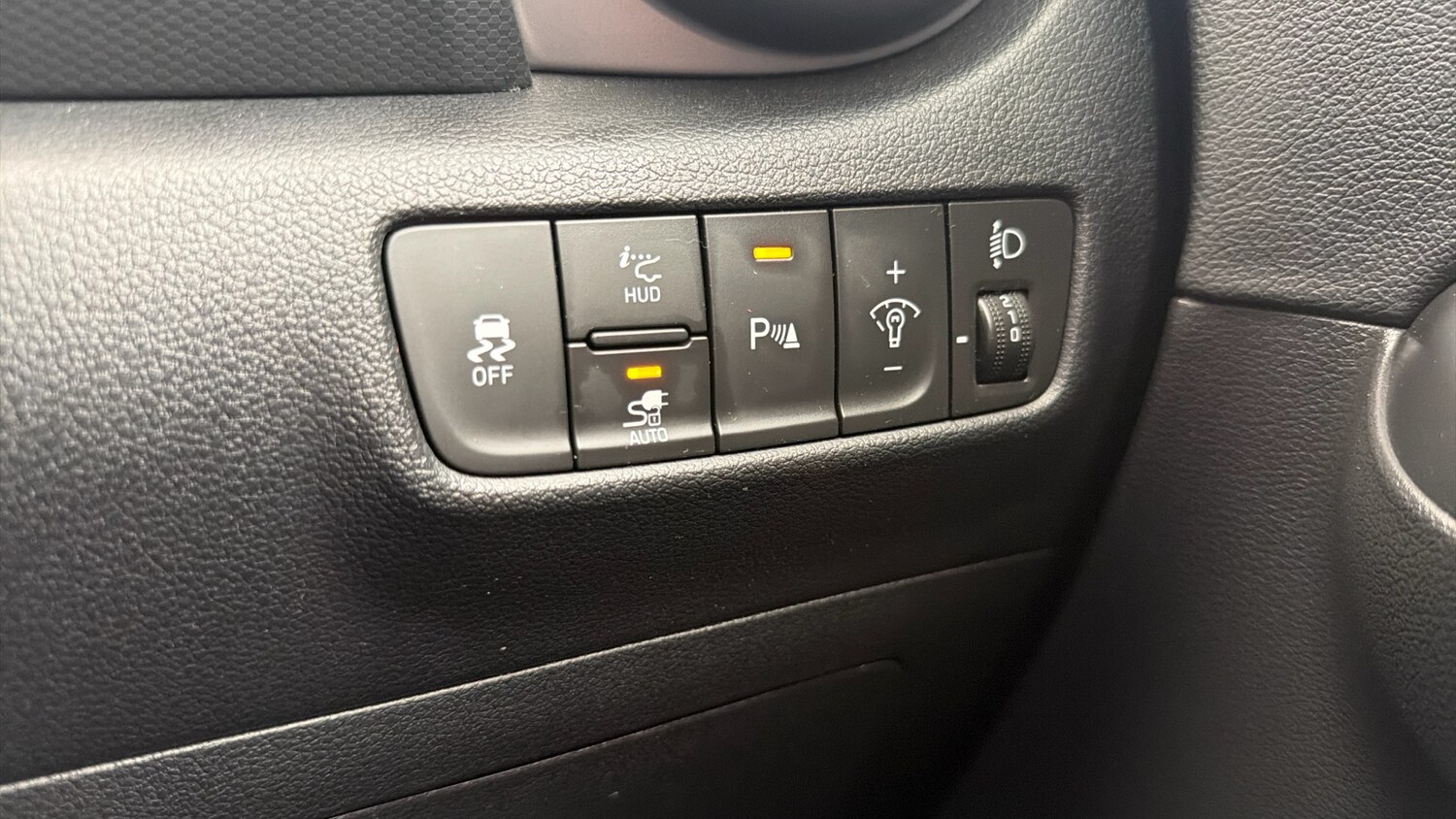 Used Hyundai KONA 2023 for sale - 78042610: Photo 32