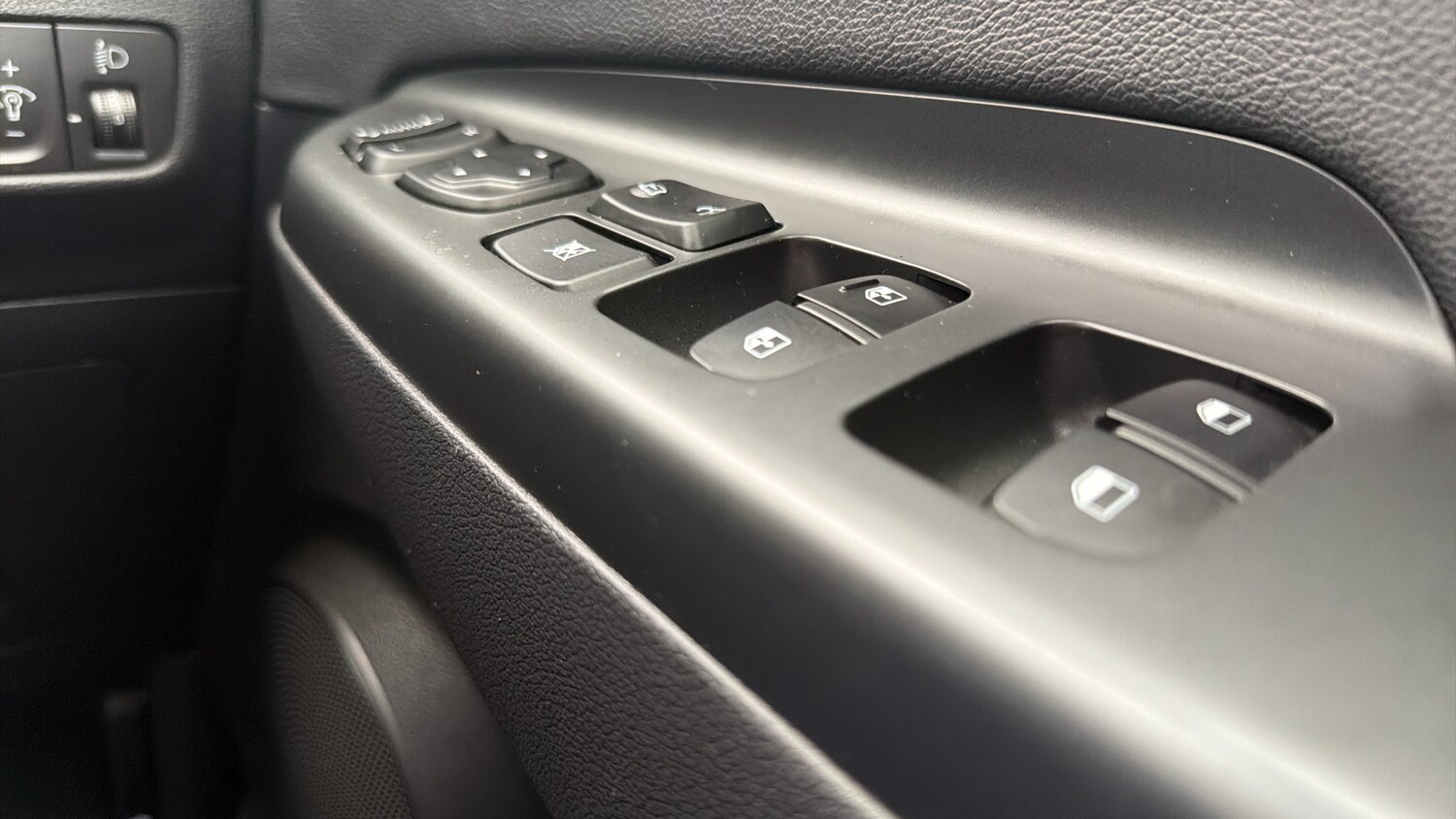 Used Hyundai KONA 2023 for sale - 78042610: Photo 33