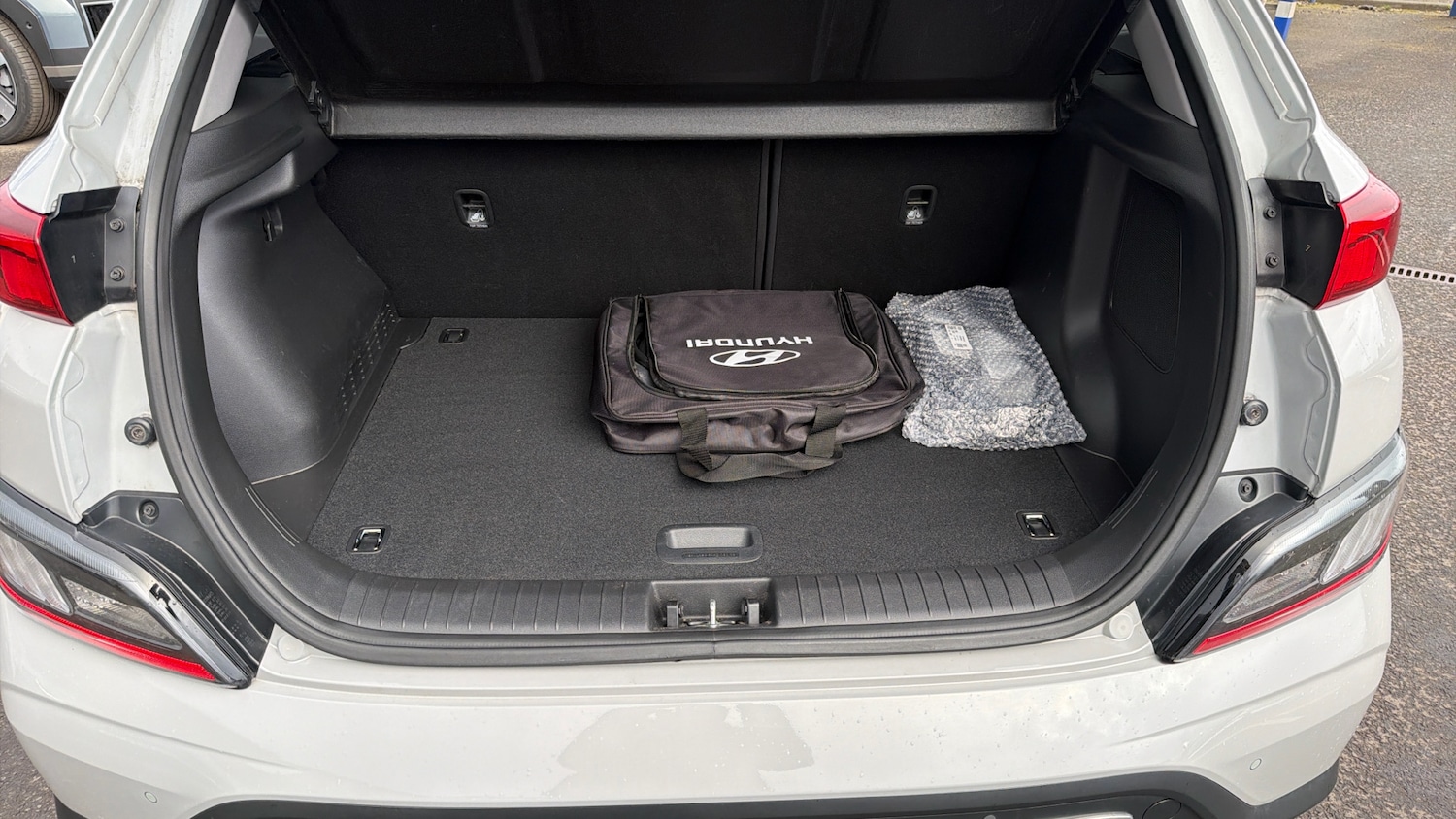 Used Hyundai KONA 2023 for sale - 78042610: Photo 4