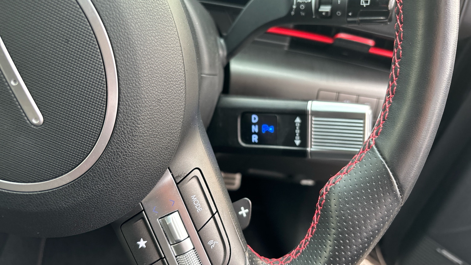 Used Hyundai KONA 2024 for sale - 76510621: Photo 30