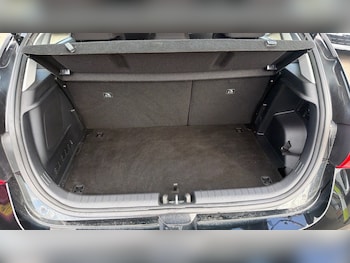Used Hyundai i20 2023 for sale - 78630539: Photo