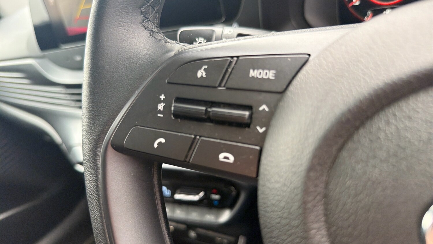 Used Hyundai i20 2023 for sale - 78190878: Photo 43