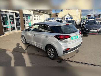 Used Hyundai i20 2019 for sale - 77171058: Photo
