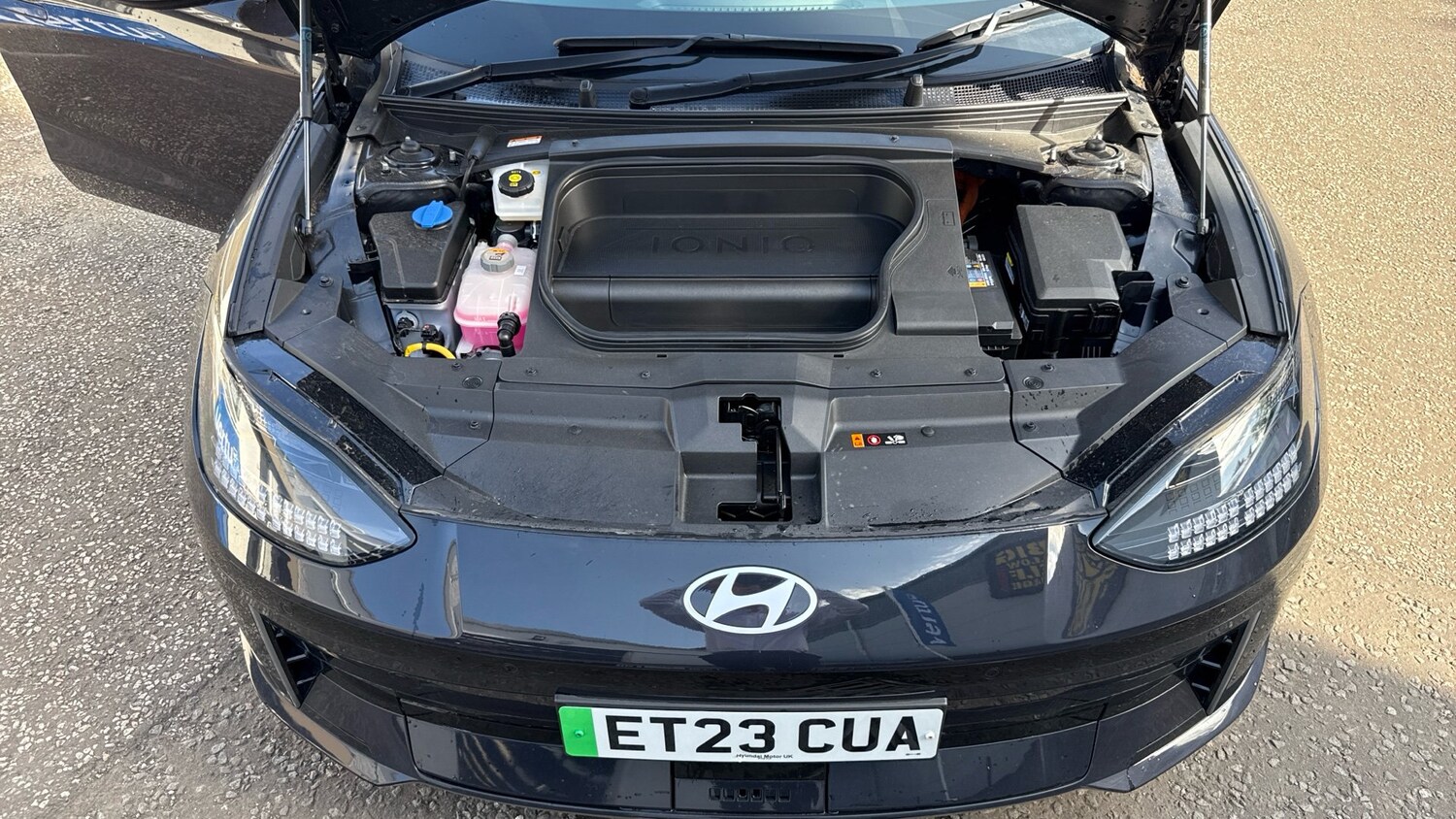 2023 Hyundai IONIQ 6 239kW Premium 77kWh 4dr AWD Auto Electric Saloon Saloon Ele - Picture 8 of 20