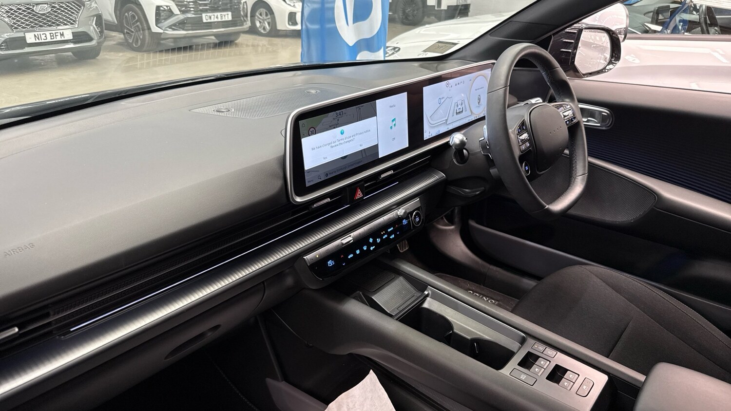 2023 Hyundai IONIQ 6 239kW Premium 77kWh 4dr AWD Auto Electric Saloon Saloon Ele - Picture 9 of 20