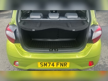 Used Hyundai i10 2024 for sale - 78961812: Photo
