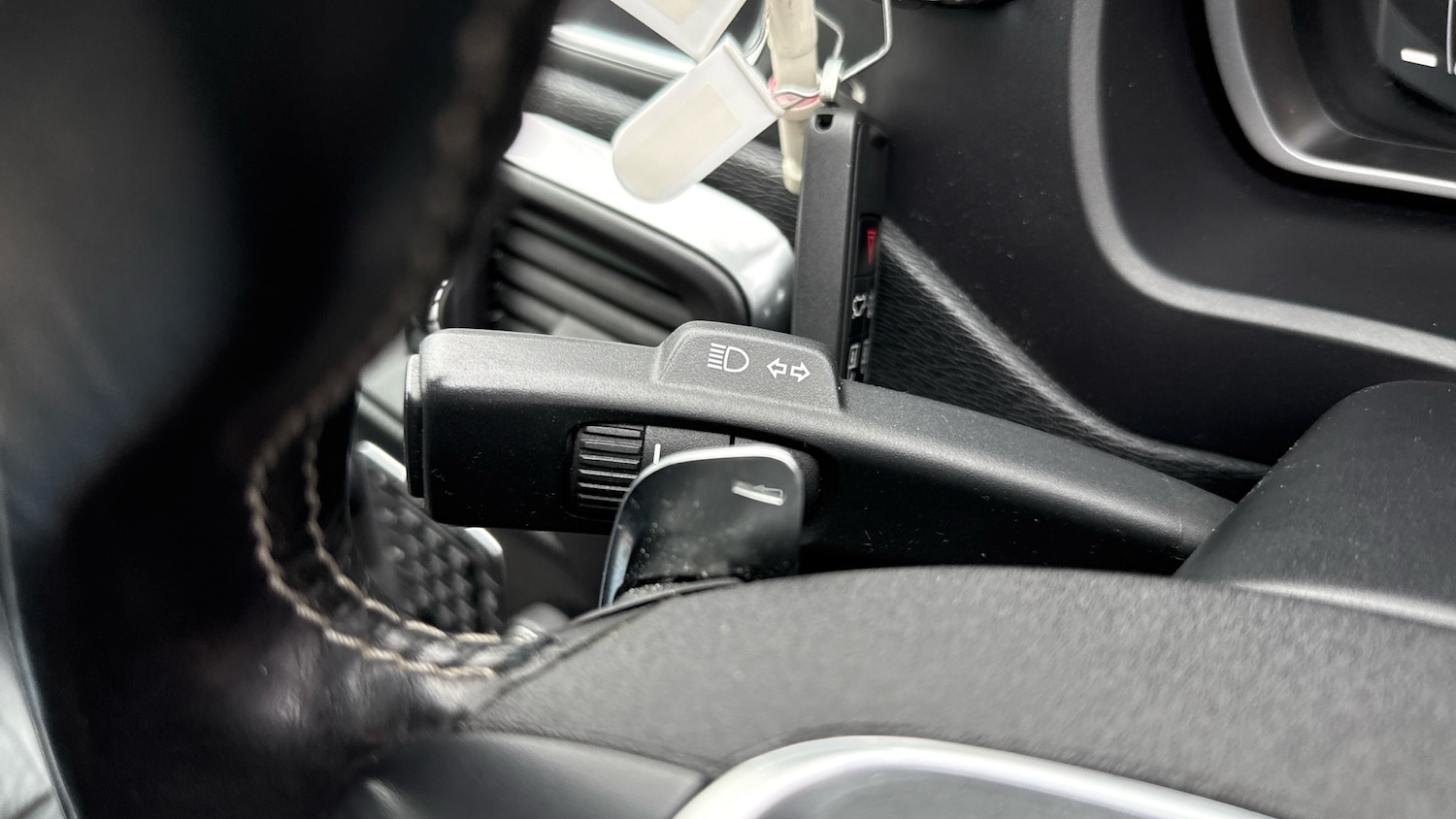 Used Volvo V40 2019 for sale - 76354927: Photo 27