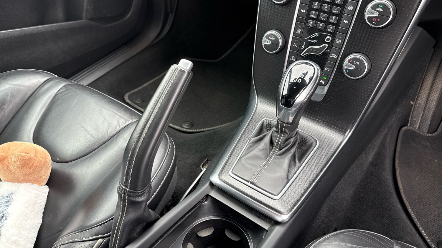 Used Volvo V40 2019 for sale - 76354927: Photo 28