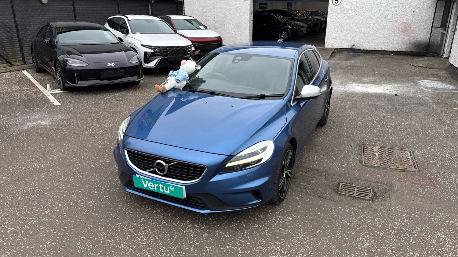 Used Volvo V40 2019 for sale - 76354927: Photo 39