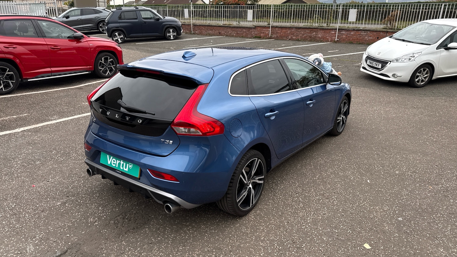 Used Volvo V40 2019 for sale - 76354927: Photo 43