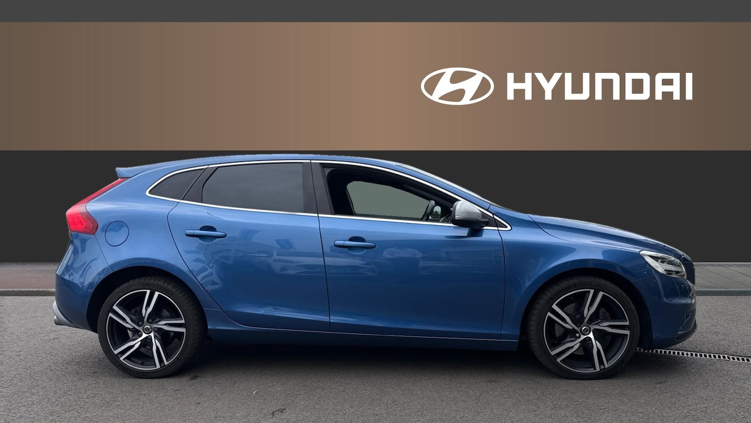 Used Volvo V40 2019 for sale - 76354927: Photo 5