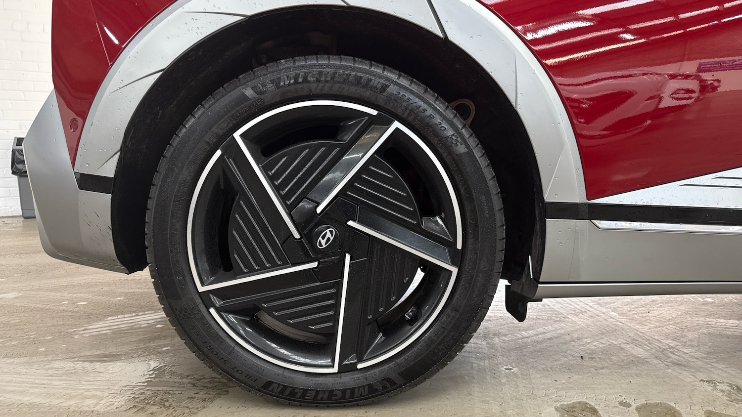 Used Hyundai IONIQ 5 2024 for sale - 77975370: Photo 7