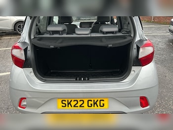 Used Hyundai i10 2022 for sale - 77591274: Photo