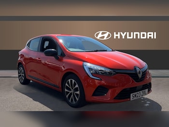 Used Renault Clio 2023 for sale - 79087426: Photo