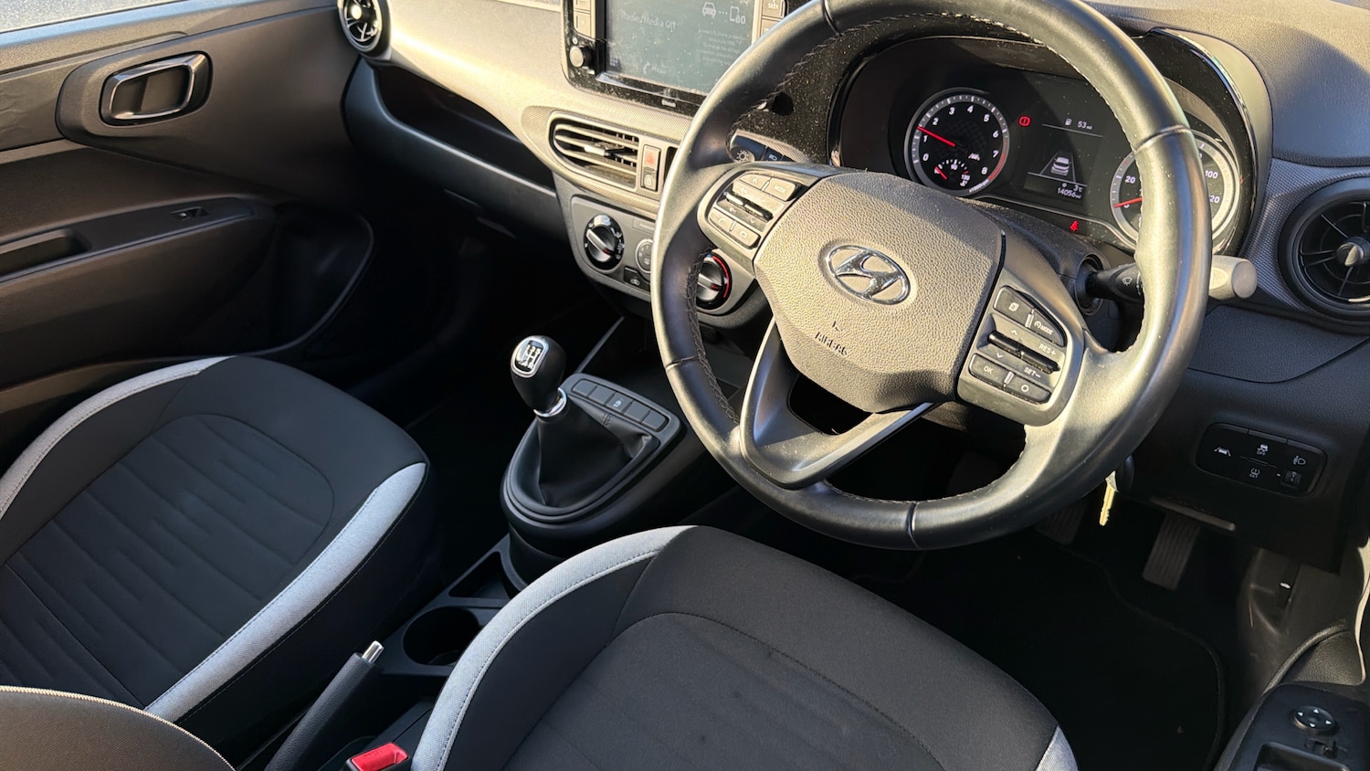 Used Hyundai i10 2021 for sale - 77138453: Photo 11