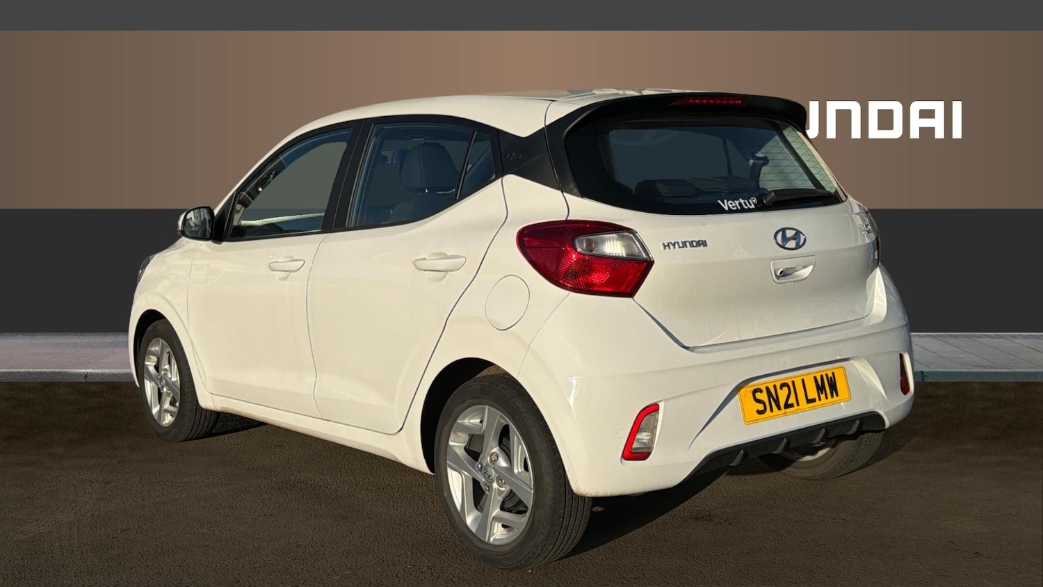 Used Hyundai i10 2021 for sale - 77138453: Photo 2