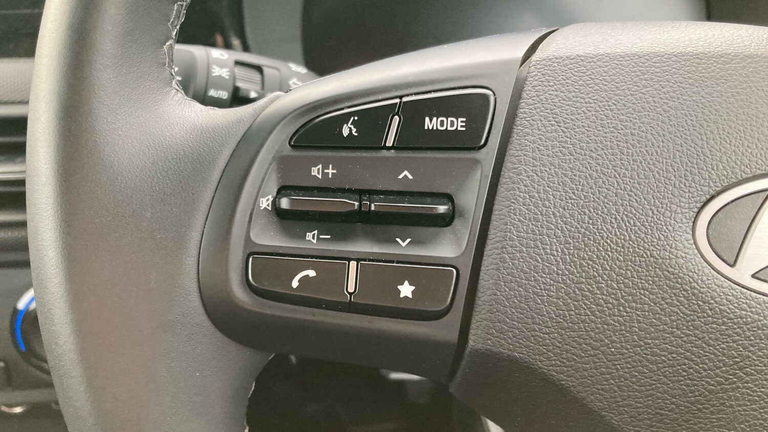 Used Hyundai i10 2024 for sale - 76198058: Photo 21