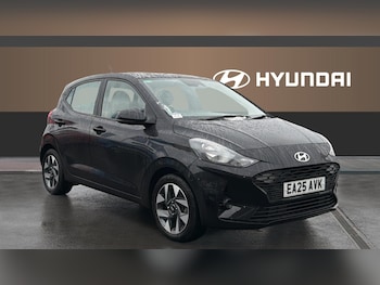 2025 (25) - 1.0 [63] Advance 5dr Auto [Nav] Petrol Hatchback