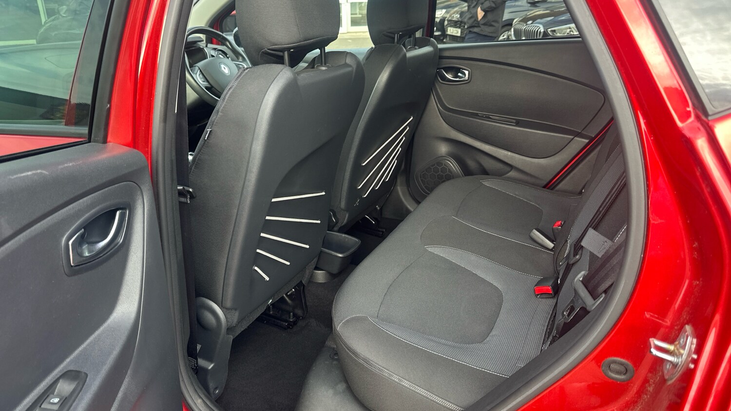 Used Renault Captur 2017 for sale - 76220702: Photo 16