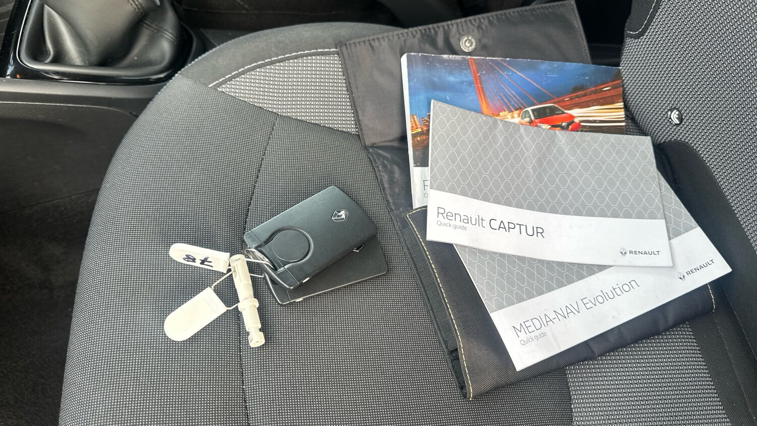 Used Renault Captur 2017 for sale - 76220702: Photo 19