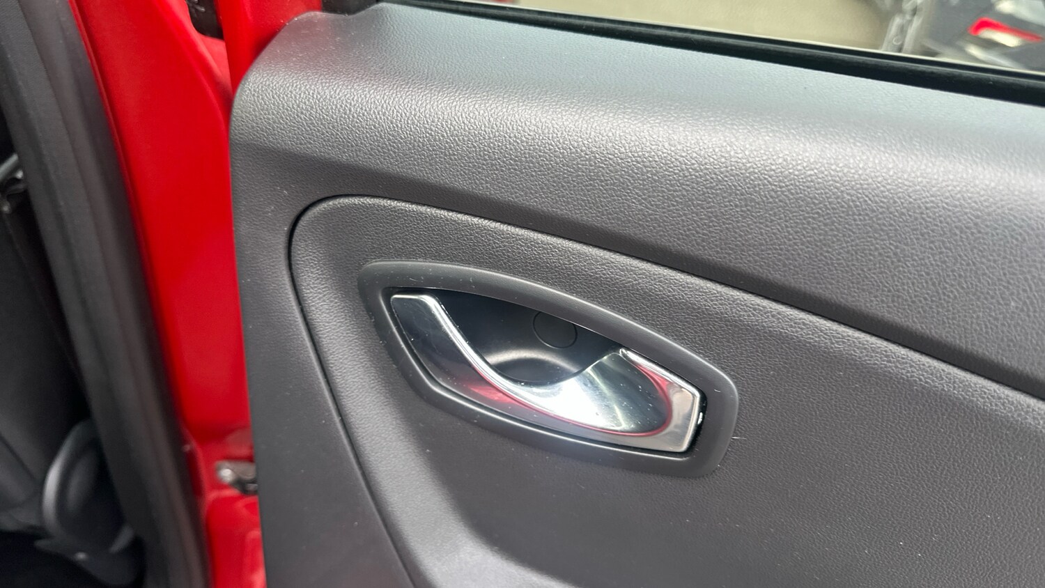 Used Renault Captur 2017 for sale - 76220702: Photo 35