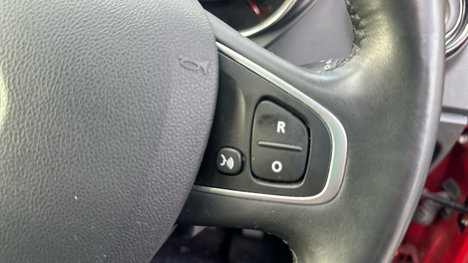 Used Renault Captur 2017 for sale - 76220702: Photo 42