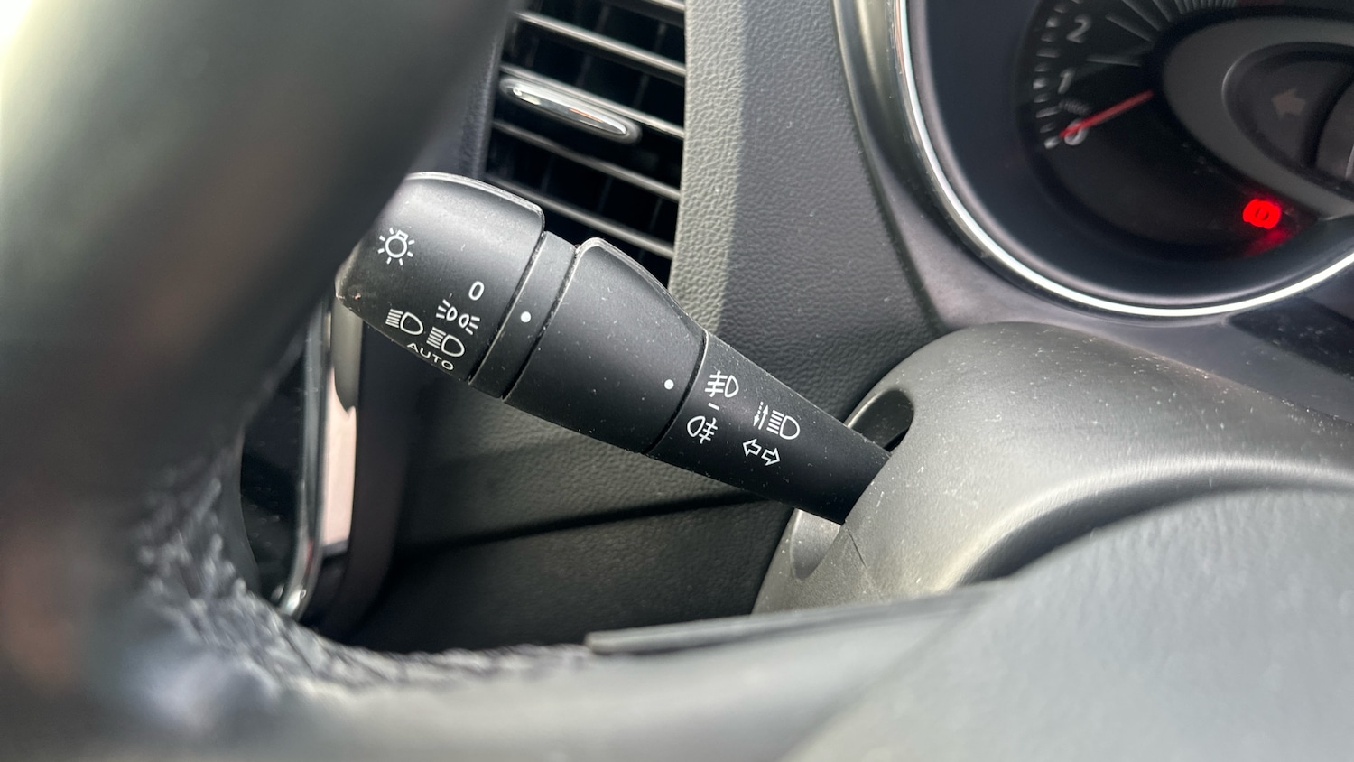 Used Renault Captur 2017 for sale - 76220702: Photo 44