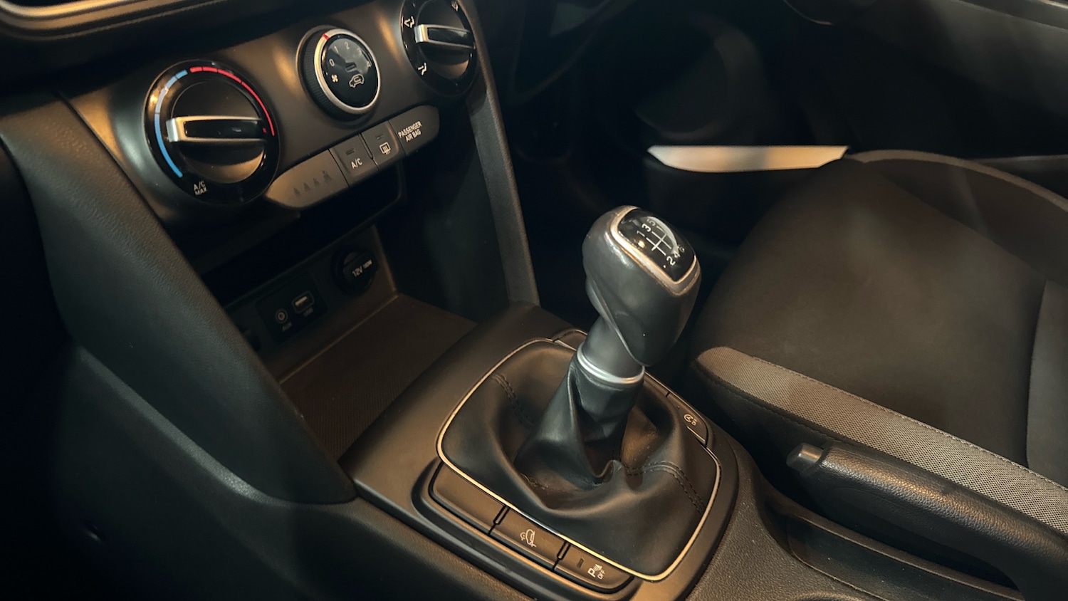 Used Hyundai KONA 2019 for sale - 76719236: Photo 13