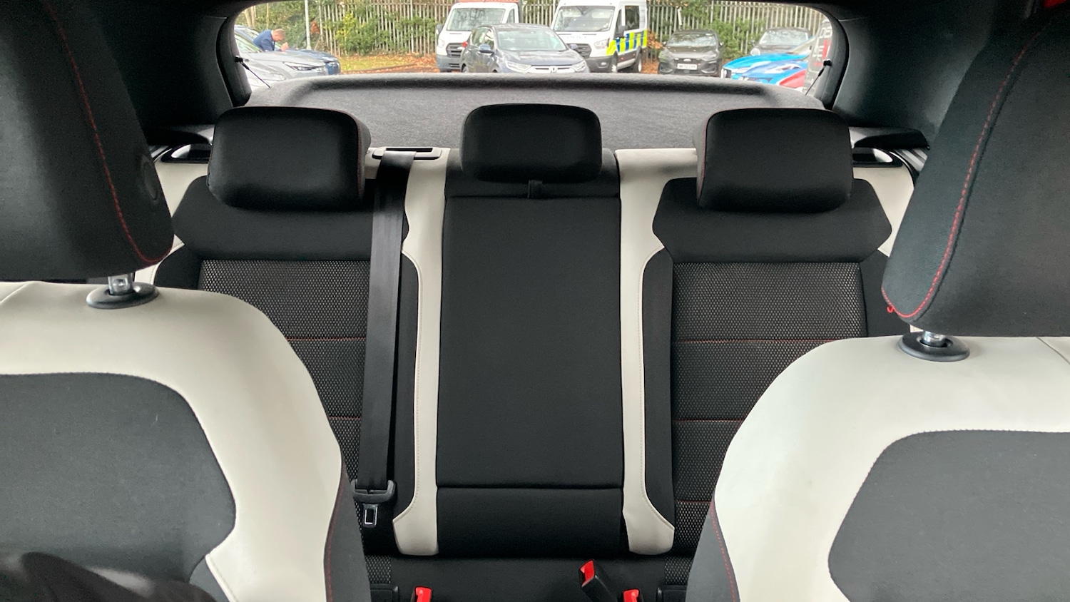 Used Volkswagen T-Roc 2019 for sale - 77678615: Photo 15