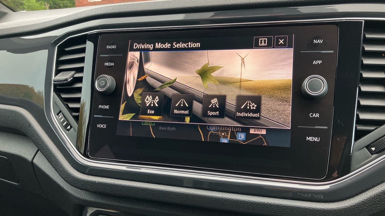 Used Volkswagen T-Roc 2019 for sale - 77678615: Photo 33