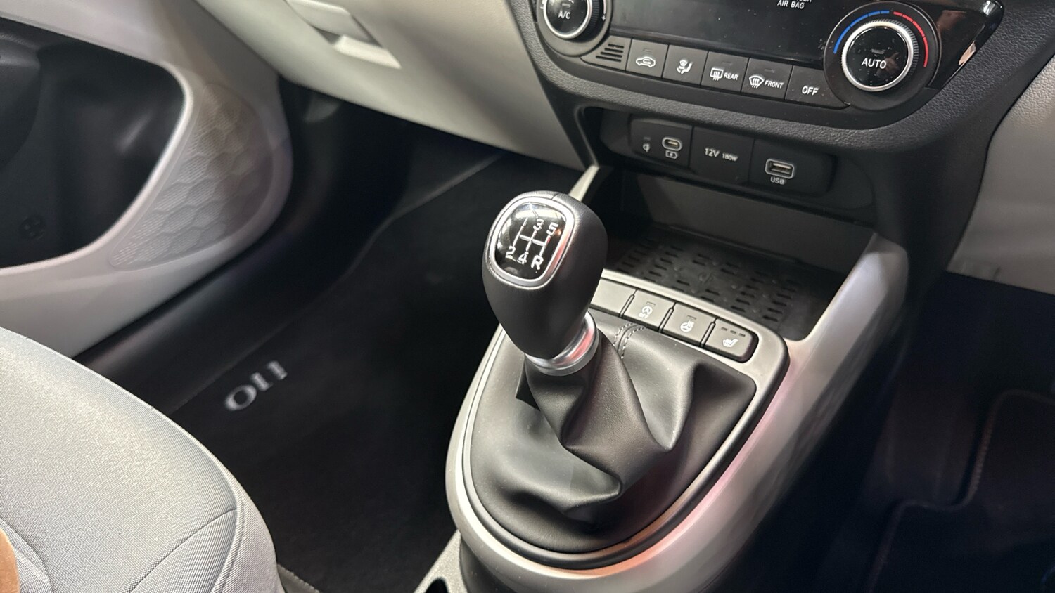 Used Hyundai i10 2023 for sale - 78210691: Photo 13