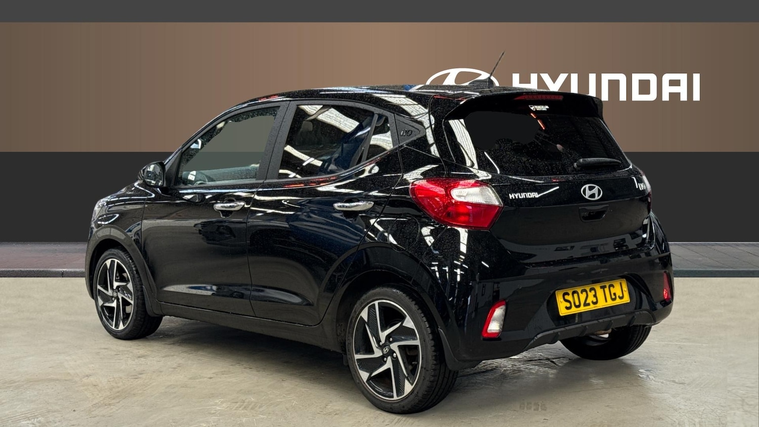 Used Hyundai i10 2023 for sale - 78210691: Photo 2