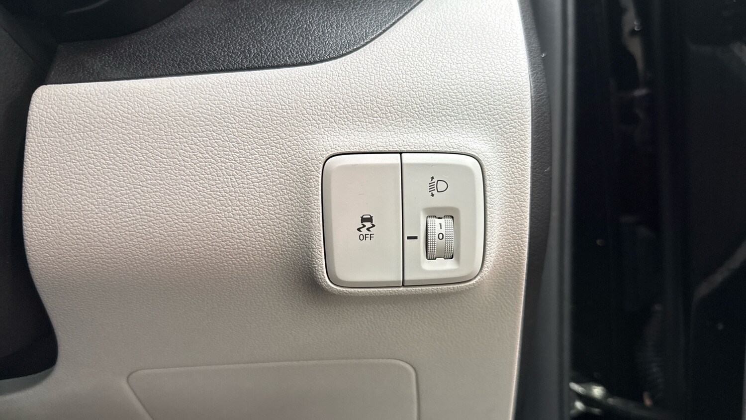 Used Hyundai i10 2023 for sale - 78210691: Photo 31