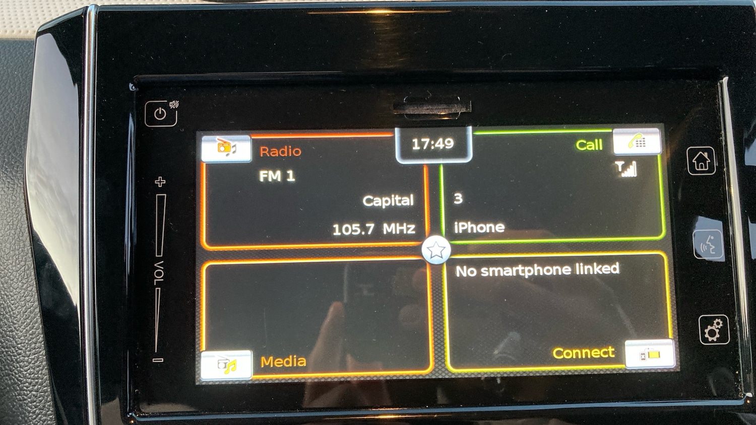 Used Suzuki Swift 2018 for sale - 76391197: Photo 21