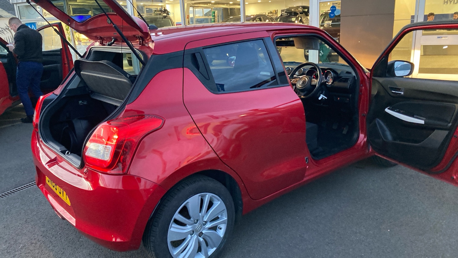 Used Suzuki Swift 2018 for sale - 76391197: Photo 43