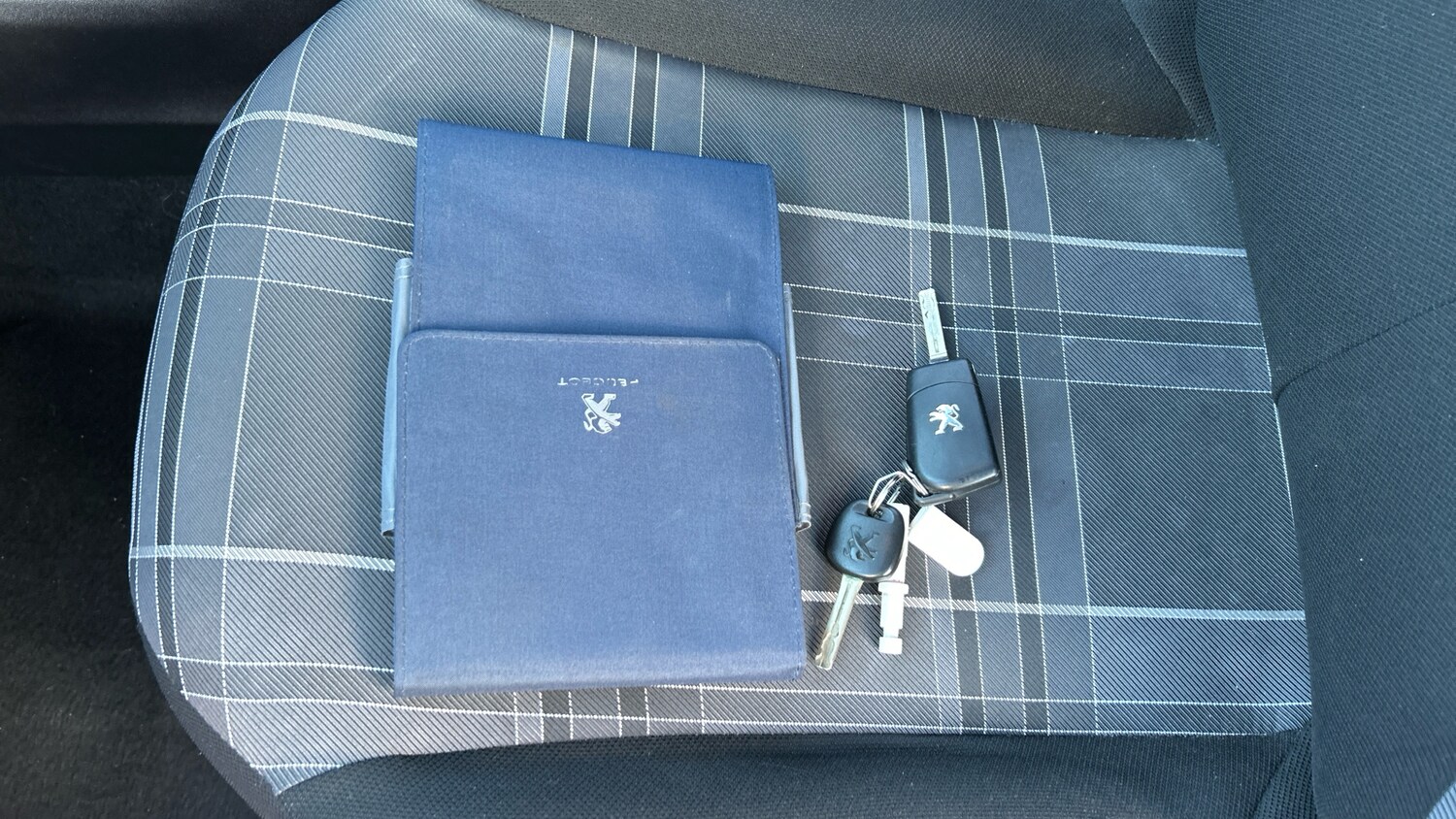 Used Peugeot 108 2017 for sale - 76835295: Photo 19